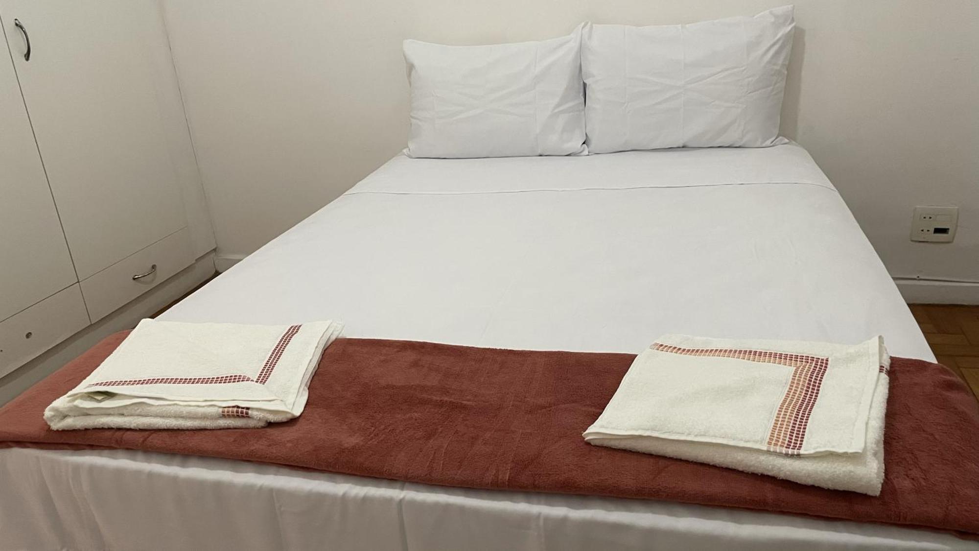 1 Block From Copacabana Beach, Whole Apt, Posto 4 리오데자네이루 외부 사진