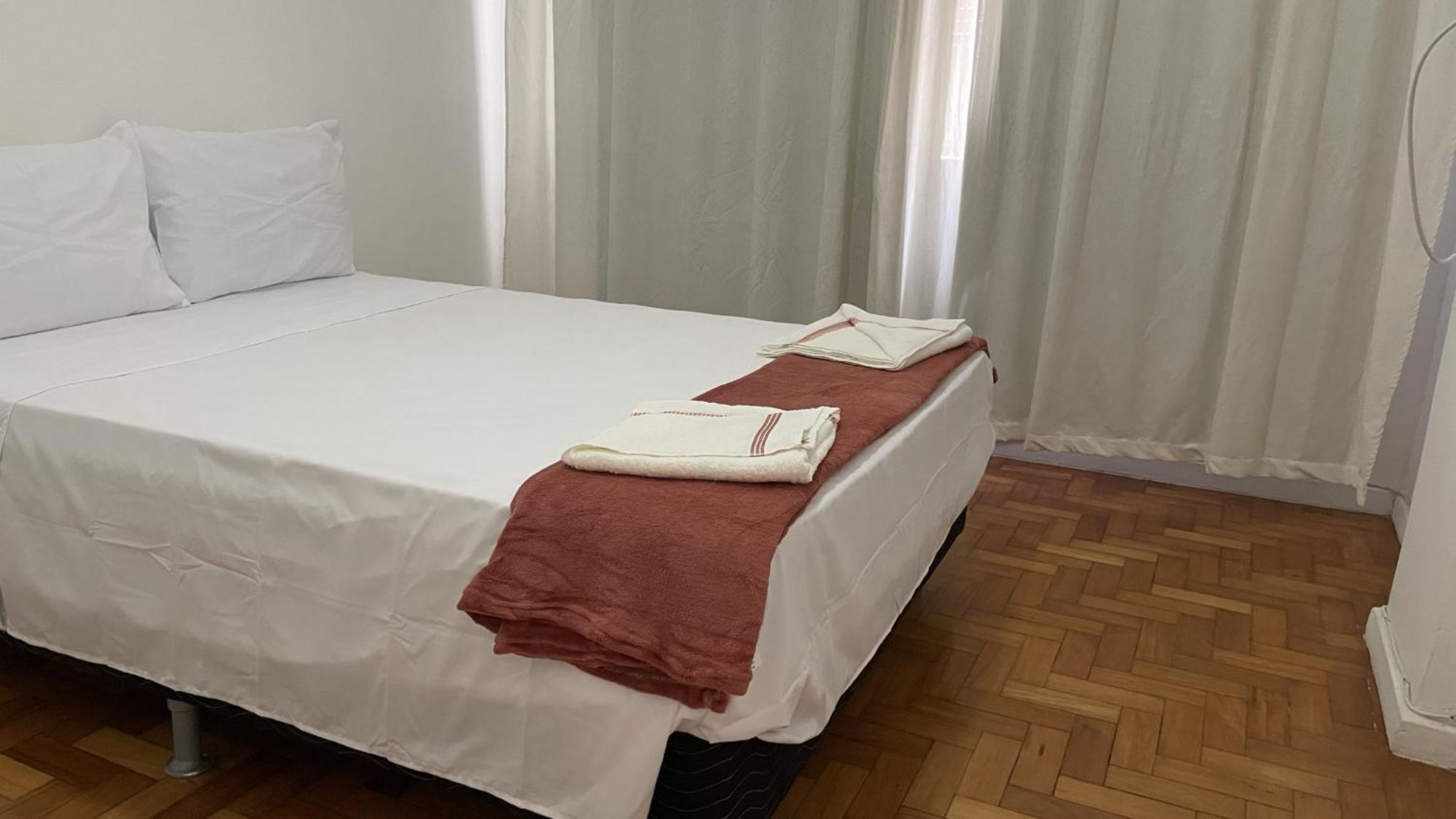 1 Block From Copacabana Beach, Whole Apt, Posto 4 리오데자네이루 외부 사진